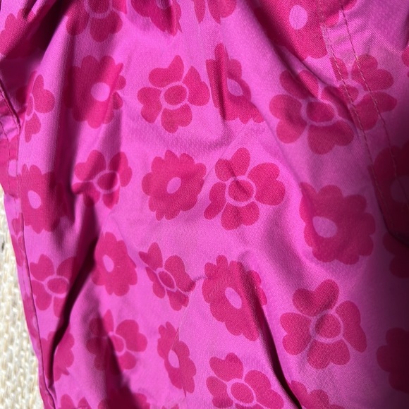 REI Girls magenta fuscia flower print snow pants with gaiters. Excellent condit - Picture 3 of 3